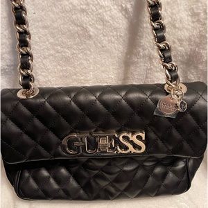 GUESSSS AND GORGEOUS!! Black & Silver